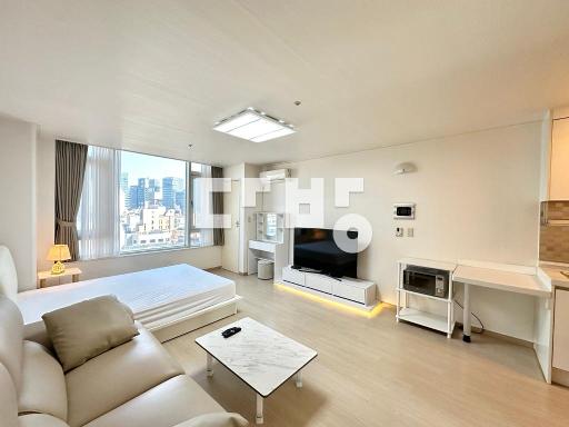 Apartment in 잠원동 - View 2