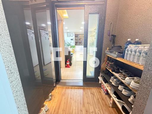 도로변인접/층고높은복층/뻥뚫린테라스뷰 - View 4