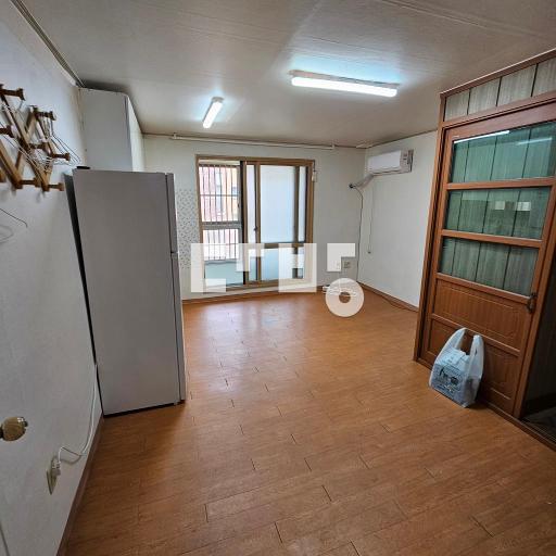 Apartment in 수원시, 권선동, 권선구 - View 2