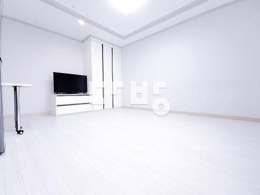 Apartment in 광주광역시, 쌍촌동, 상무1동 - View 2