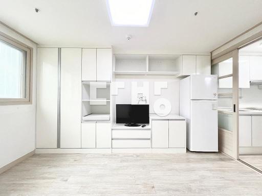 Apartment in 수원시, 인계동, 팔달구 - View 4