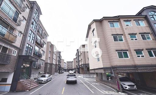 다시없을 초급매물 복층, 관리잘된 상태A급, 테라스까지, 대로변 도보3분 - View 5