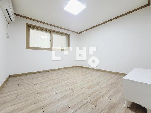 +주차굿+거실넓은 풀옵션 투룸+에어컨2대+엘베+베란다+남향집+보건대도보권 - View 4