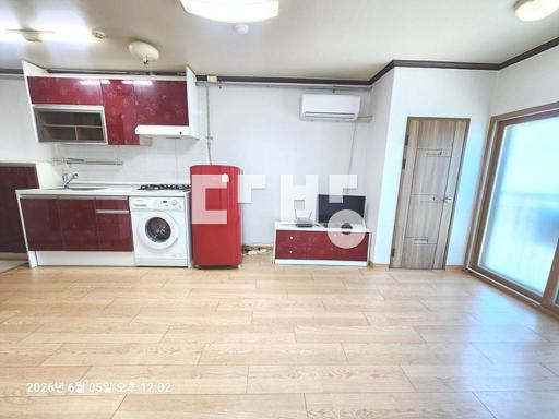2 ROOM ----  엘베 있는 2룸 ㅇ즉시입주가능 - View 2