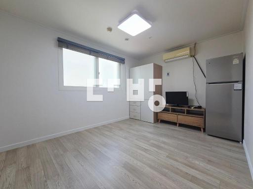 Apartment in 신동 - View 4