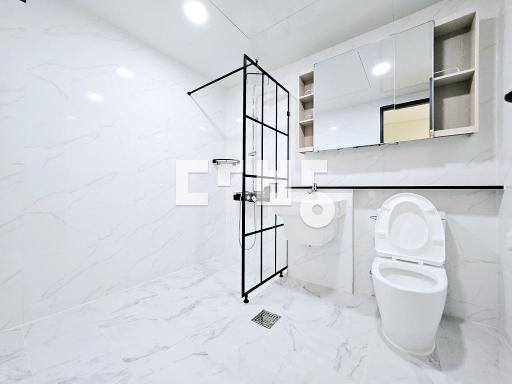 Apartment in 남현동 - View 3