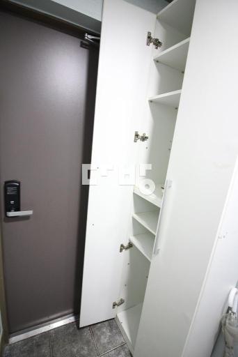 Apartment in 신평동 - View 3