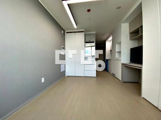 Apartment in 성곡동 - View 4