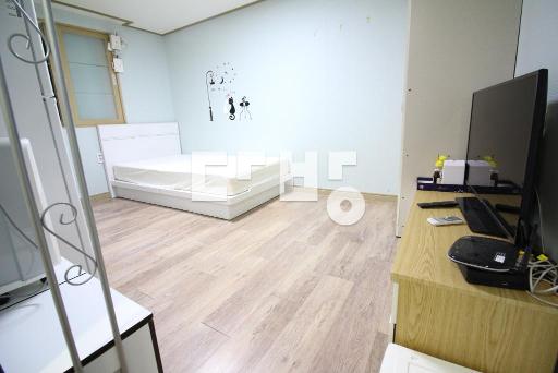 Apartment in 신평동 - View 4