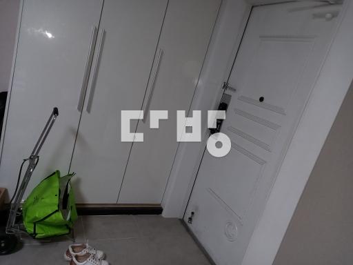 협의입주가능,작은방확장,로얄층, 학군이 좋은 아파트 깔끔한집 - View 5