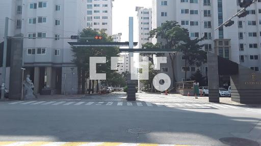 단지내 조경 예쁜집입니다 - View 2
