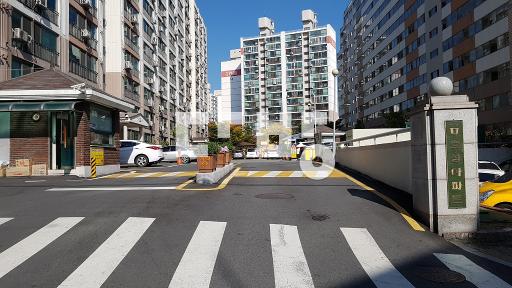 Apartment in 율량동 - View 2