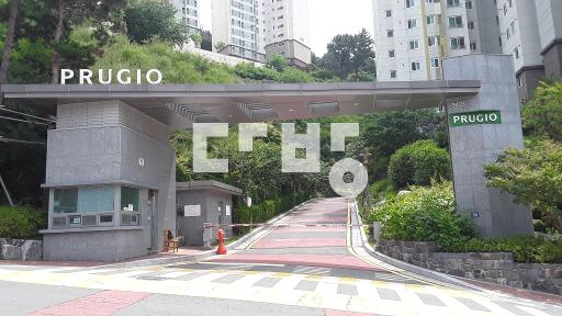 Apartment in 당리동 - View 2