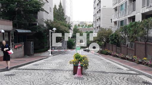 Apartment in 본동 - View 3