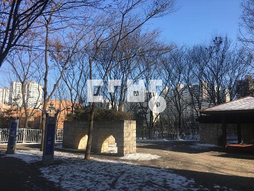 입주협의가능, 남향, 학교 도서관인접 조용한동 - View 2