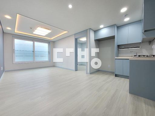 Apartment in 수원시, 고등동, 팔달구 - View 4
