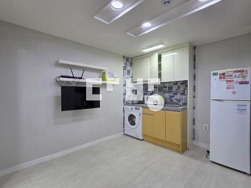 Apartment in 신성동 - View 4