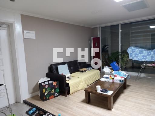 협의입주가능,작은방확장,로얄층, 학군이 좋은 아파트 깔끔한집 - View 4