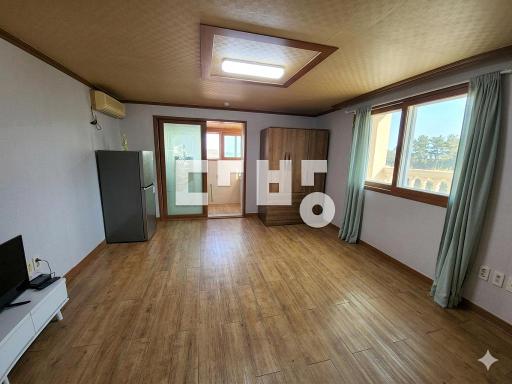 Apartment in 안골동 - View 3