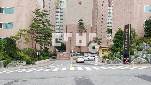 탑석역700m, 남향, 로얄동, 도배 싱크대 교체됨, 지하주차장연결엘베 - View 2