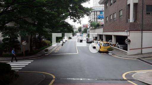Apartment in 주례동 - View 2