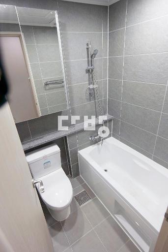Apartment in 수원시, 하동, 영통구 - View 2