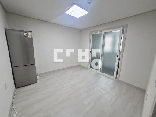 Apartment in 태장동 - View 3