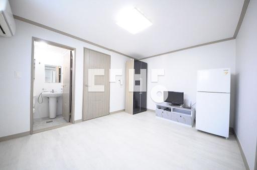 Apartment in 내동 - View 2