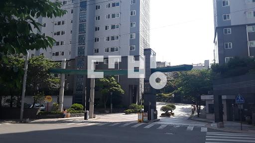 트인라인으로 일조권,조망권 아주 좋음..올 확장형 넓은 구조 - View 2