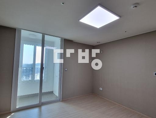 Apartment in 지곶동 - View 2