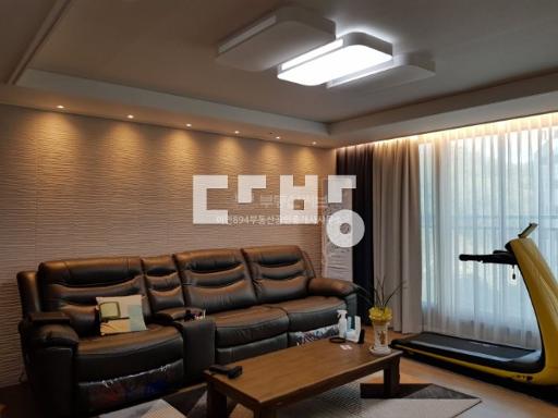 Apartment in 태장동 - View 3