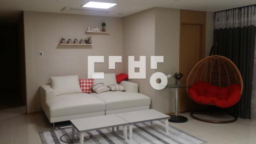 초역세권 최고급 주상복합 아파트 갭투, 임대차 상태에서 매매 - View 4