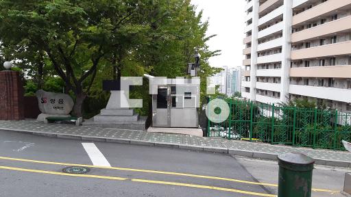 남향 로얄층 샷시등 판상형우수구조 특올수리 잘관리된주인세대 - View 3