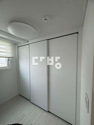 풀인테리어,모델하우스급리모델링,해당실사,탁트인시야,간접등,실링팬,복도아치 - View 2