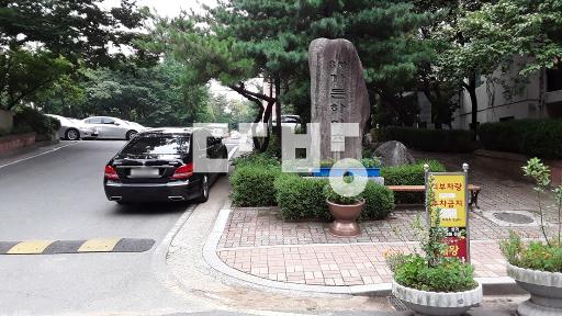 완전올리모델링한집   샷시배관포함  이사정상  학군최고 로얄층 - View 3