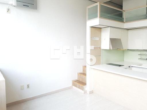 Apartment in 장항동 - View 3