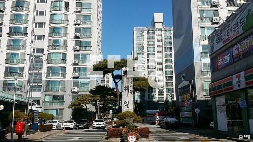 맨앞동이라 전망좋음,거실,작은방확장,내부리모델링.내부상태 깨끗
입주일협의