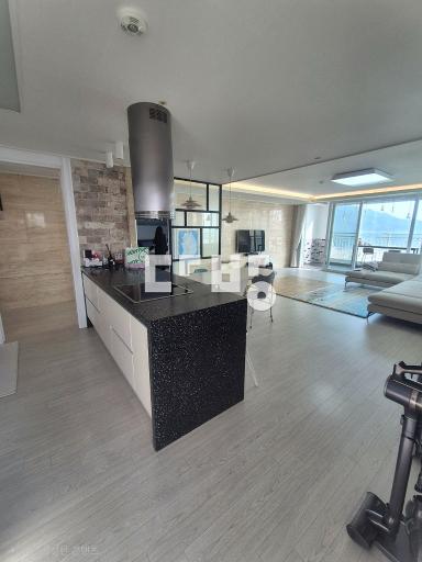 Apartment in 장천동 - View 3