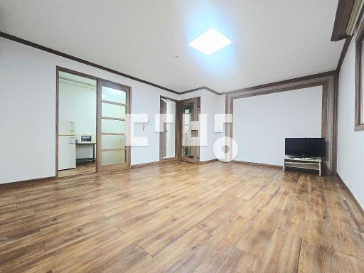 객리단길v한옥마을근접v엘베v넓은구조v채광좋음v깨끗깔끔v옵션좋음v탁트인뷰v - View 5