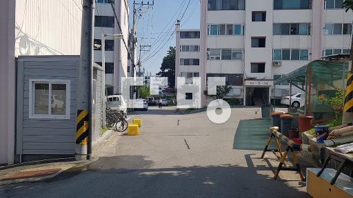 하이샤시시공및 내부수리되어 상태깨끗,반려동물x - View 3