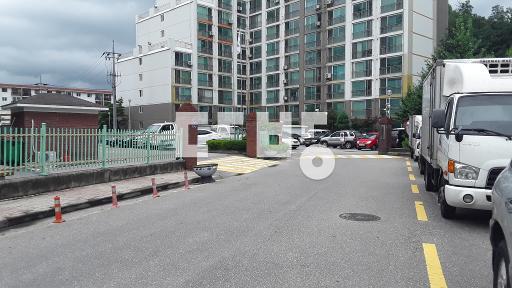 Apartment in 태장동 - View 3