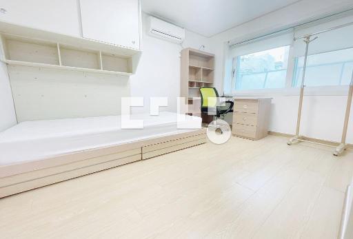 Apartment in SeoUl특별시, 녹두거리, 대학동 - View 4