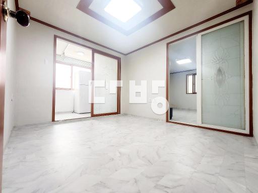 Apartment in 진평동 - View 2