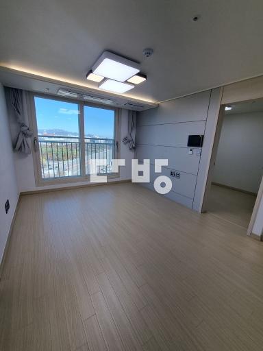 Apartment in 영등포동1가 - View 2