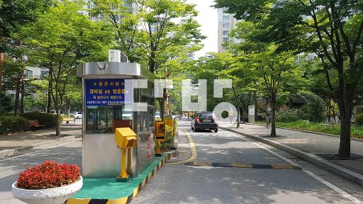 Apartment in 삼숭동 - View 2
