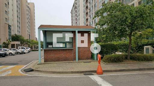 Apartment in 초지동 - View 3