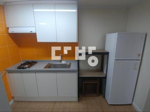 Apartment in 효자동 - View 3
