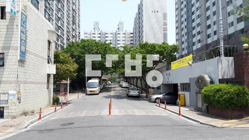 Apartment in 조촌동 - View 2