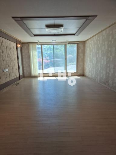 Apartment in 김천시, 평화동 - View 3