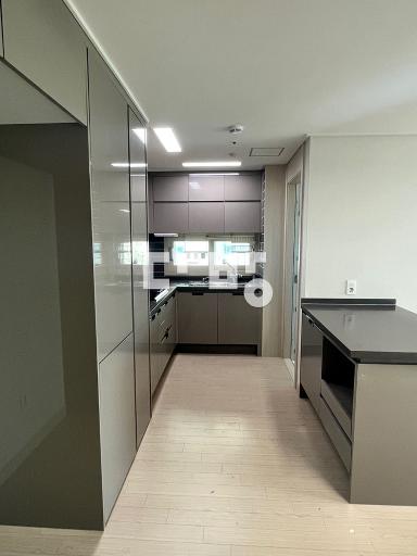 Apartment in 초량동 - View 3